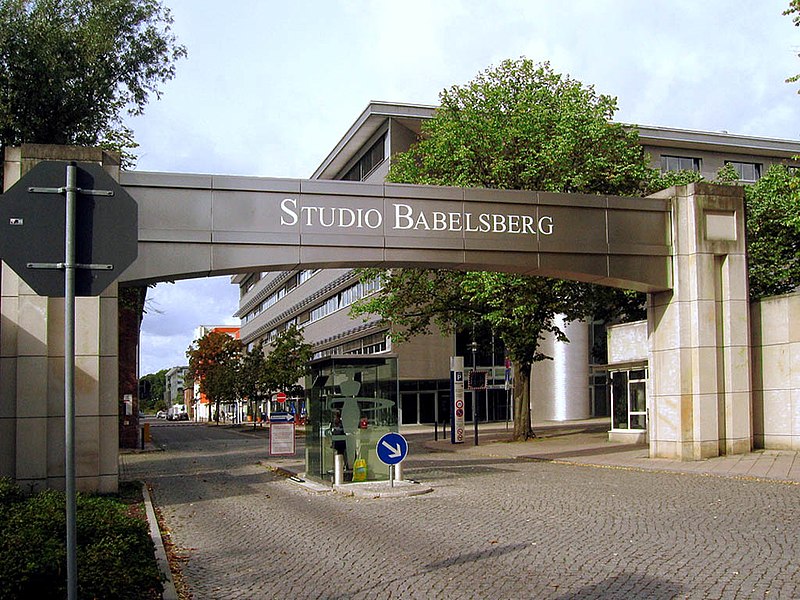 Read more about the article Wielki tydzień. You are Welcome in Babelsberg Studio